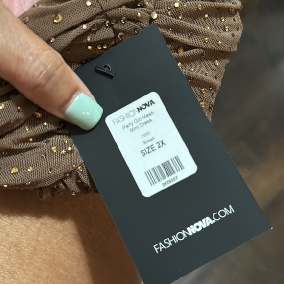 Mesh Party Dress - Picture 4 of 5